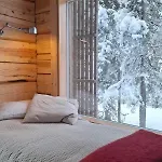 Handcrafted Log Aarreaitta Villa