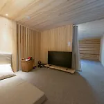 Handcrafted Log Aarreaitta *