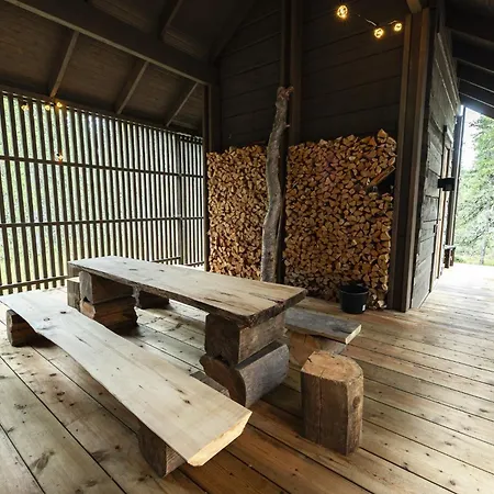 Handcrafted Log Aarreaitta Syöte